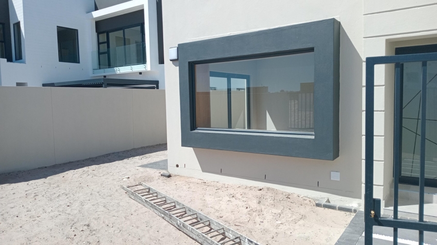 4 Bedroom Property for Sale in Sandown Western Cape